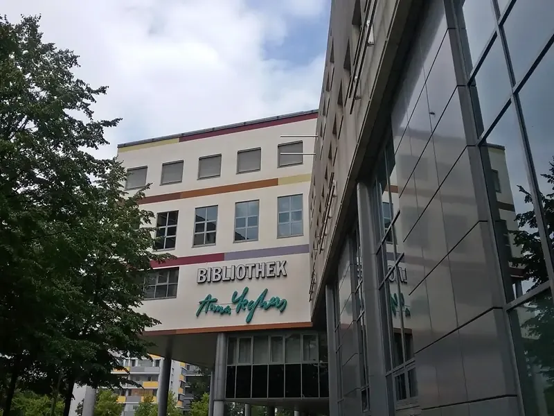 Anna-Seghers-Bibliothek
